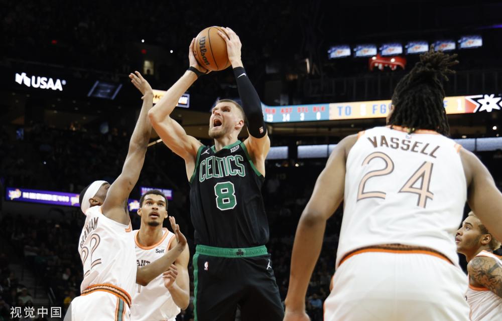 在激烈对抗 在激烈对抗