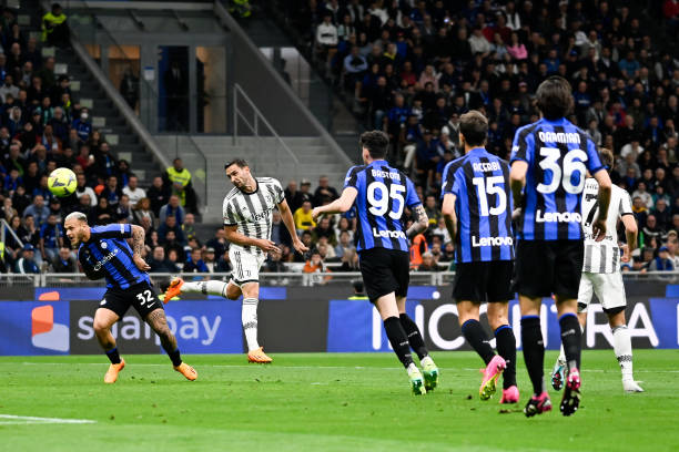 球队整体发 球队整体发